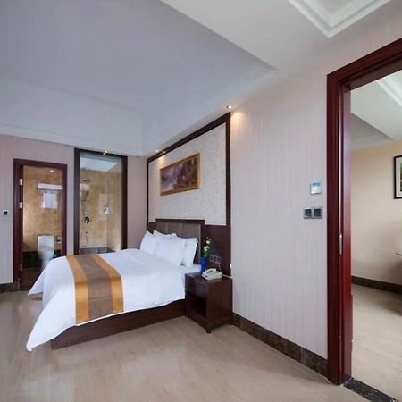 Vienna International Hotel Jieyang Chaoshan Airport Esterno foto