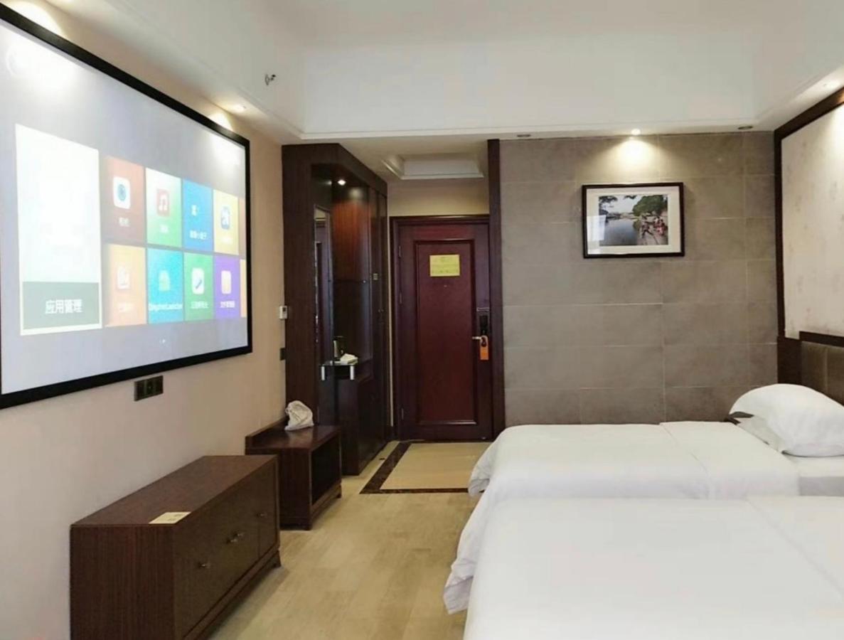 Vienna International Hotel Jieyang Chaoshan Airport Esterno foto