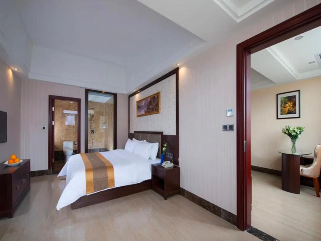 Vienna International Hotel Jieyang Chaoshan Airport Esterno foto